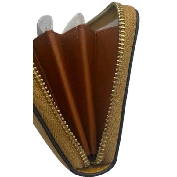 Coach Buttercup Accordion Phone Wallet Polished Pebble Leather Zip Up CC489 New - Picture 16 of 16